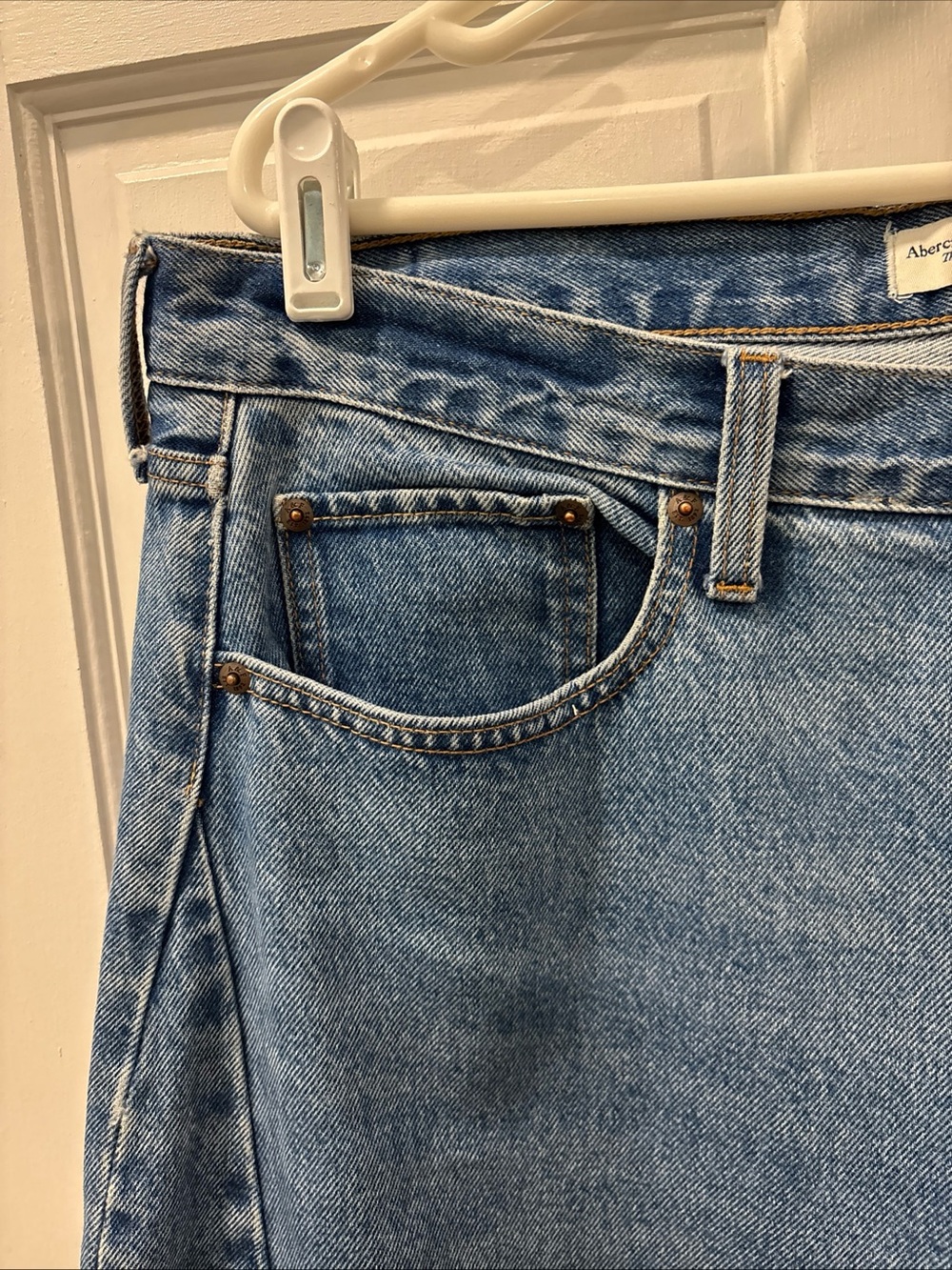 Abercrombie & Fitch Women’s The Barrel Jeans Mid Rise Curve Love Size 32/14L EUC - Picture 4 of 8